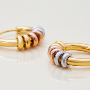 Modernos Pendientes de Aro Minimalistas de Dos Tonos en Acero Inoxidable y Oro de 18K, Unisex, para Uso Diario - Product Image 4