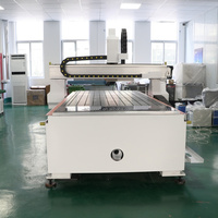 Machine de sablage au laser à miroir LED Graver des motifs sur le verre du miroir avec une grande table de travail de 1500*3000 mm