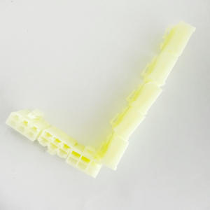 異なるワイヤハーネスに特化したコネクタをカスタマイズ - Product Image 1