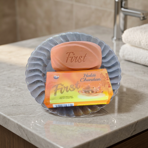 Jabón en barra Haldi Chandan 100g Hidratante para baño para todo tipo de piel - Product Image 1