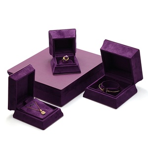 Boîte à bijoux en velours violet foncé, design taille cintrée, ensemble multi-pièces, logo personnalisé, luxe haut de gamme, faible MOQ, vente en gros pour mariages/vente au détail - Product Image 1