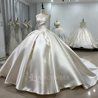 Gaun Pengantin XS208 Modern Elegan Model Empire Warna Ivory Satin Berpayet Kristal Aplikasi Renda Bunga Chapel Panjang