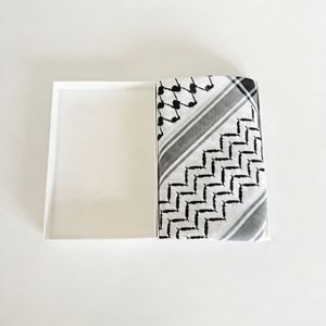 ผ้าคลุมศีรษะแบบเชมากสำหรับผู้ชายมุสลิมชาวอาหรับ  ลายสก็อตแบบพื้นเมือง  พร้อมปักโลโก้ตามสั่ง  ทำจากผ้าโพลีเอสเตอร์ตาข่าย  ขนาด 140 x 140 ซม. - Product Image 3