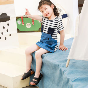 Pantoufles d'extérieur et sandales d'été pour enfants Chaussures d'école à semelle souple à la mode pour filles et garçons Type de glissière - Product Image 6