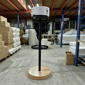 Présentoir rotatif robuste sur pied en métal pour magasin de détail, bijoux <span class=keywords><strong>et</strong></span> accessoires, avec base en bois écologique - Product Image 2