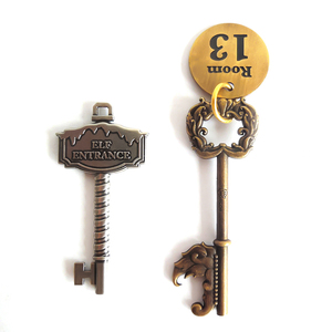 Cadeau personnalisé brillant or 3d squelette clés ornements hôtel souvenir magique forme de clé porte-clés hôtel Llavero pour cadeau - Product Image 5