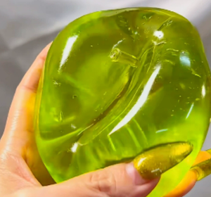 Jouet en TPR souple de 8 cm avec <span class=keywords><strong>des</strong></span> saveurs de thé vert et de pomme verte, design à rebond lent pour les 14 ans et plus - Product Image 4