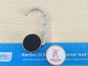 Oempromo Porte-sac pliable en alliage de zinc personnalisé avec époxy et logo gravé, crochet pour sac à main - Accessoire de mode durable et écologique - Product Image 4