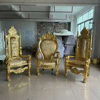 Fauteuil Trône Orné Tête de Lion avec Accoudoirs et Revêtement Rembourré Durable pour Hôtels, Villas, Mariages et Locations de Salles