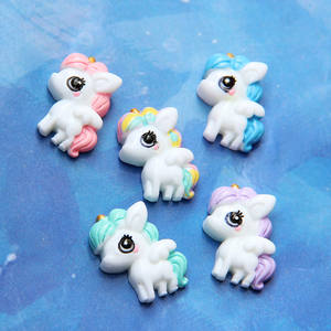 Gratis Pengiriman Grosir Kartun Kuda Unicorn Resin Cabochons Kerajinan Punggung Datar Kawaii Lendir Diy Aksesoris Cangkang Ponsel - Product Image 1