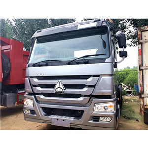 La Howo Trailer <span class=keywords><strong>de</strong></span> <span class=keywords><strong>segunda</strong></span> <span class=keywords><strong>mano</strong></span>, camiones unidades 6X4 GNC China Marca 375Hp venta Sinotruk Mitsubishi usado barato camión Tractor - Product Image 4
