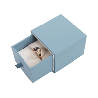 Boîte à bijoux de luxe personnalisée bleu poussière avec tiroir, ruban de tirage, insert en velours pour bagues, boucles d'oreilles, colliers, bracelets – Emballage cadeau en gros