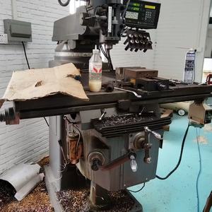 Machine de moulage par injection semi-automatique Booster Mini, construction en acier, moule pour véhicule, taille personnalisée, moule d'injection plastique - Product Image 5