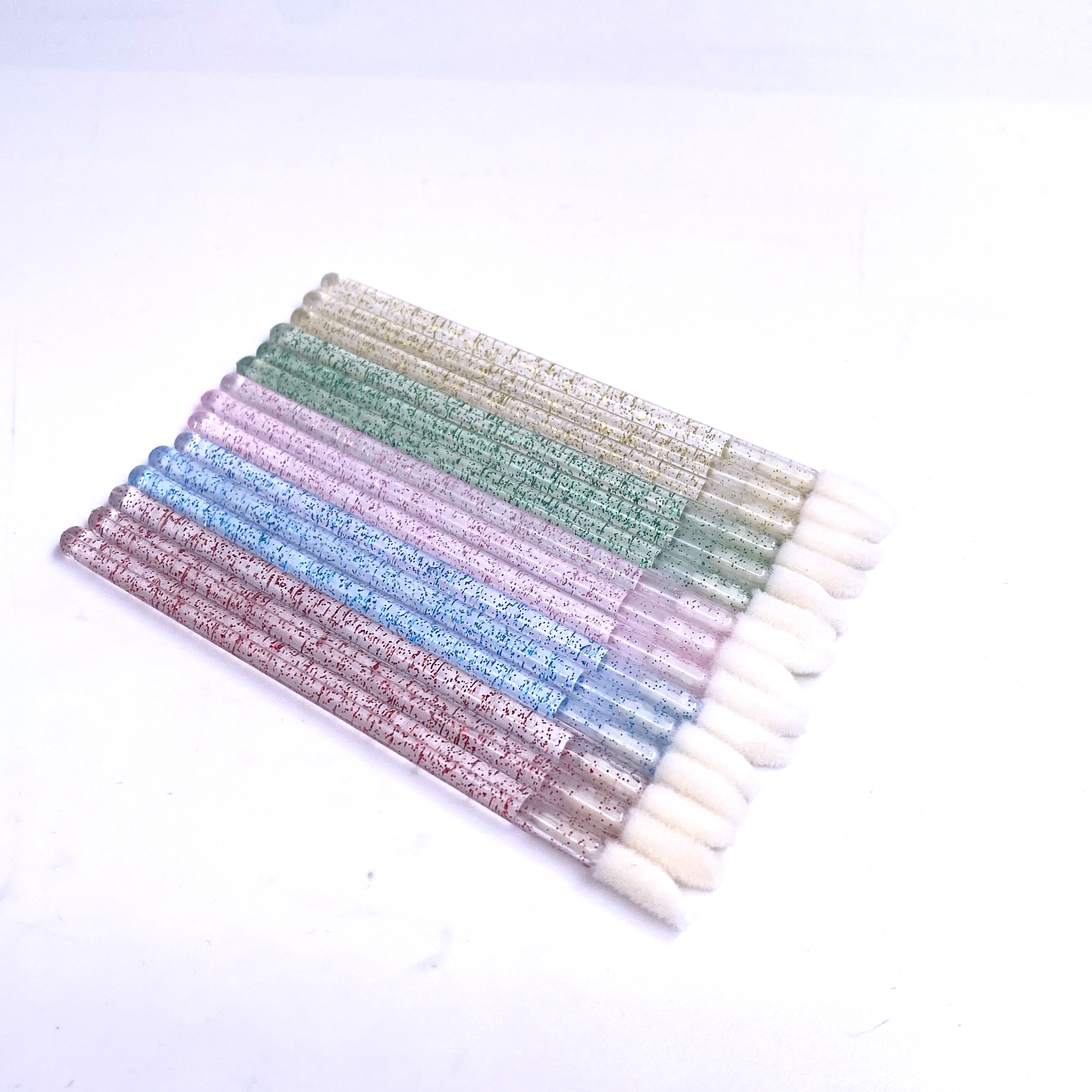 Кисти для губ