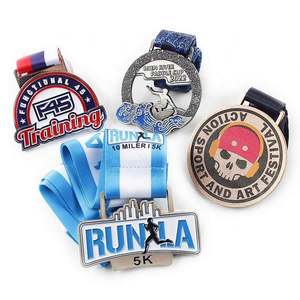 Médailles de récompense sportives personnalisées en alliage de zinc vierge pour marathon 5K, taekwondo, basketball, football, avec ruban - Product Image 3