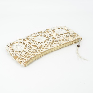 Portafoglio bianco all'uncinetto Clutch con motivo Vintage fiore bohémien per la moda primavera ed estate - Product Image 5