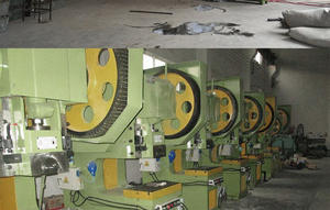 מתקן גג אוניברסלי לרכב - מוטות רוחב מתכווננים ועמידים בפני מזג אוויר, מתאימים למסילות מורמות/שטוחות לכל דגמי הרכב, כולל דגמי גג שמש. - Product Image 6