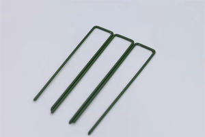 Installation de <span class=keywords><strong>gazon</strong></span> artificiel avec des clous en U en fer pour l'installation de <span class=keywords><strong>gazon</strong></span> <span class=keywords><strong>synthétique</strong></span> - Product Image 4