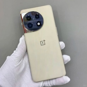OnePlus 11 มือสอง ปลดล็อคแล้ว โทรศัพท์มือถือใช้งานได้ หน้าจอ 6.7 นิ้ว 2K 100W แบตเตอรี่ 5000mAh รองรับ 2 ซิม Snapdragon 8 Gen2 สมาร์ทโฟน 5G - Product Image 1
