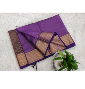 Sari Tradicional Maheshwari con Pequeños Cuadros, de Algodón y Seda Lavanda, Elegante, Tejido a Mano, Diseño Étnico, para Bodas, Fiestas y Eventos - Product Image 4