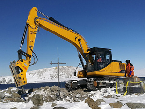 Excavatrice sur chenilles hydraulique 920E de 1 m³ de capacité, 21,5 tonnes, avec brise-roche pour la construction - Product Image 4