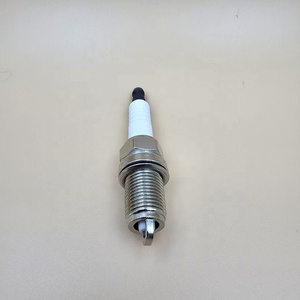Vela de Ignição Automotiva K16R-U para Veículos A6 Legacy Material de Liga de Níquel OEM 3119 - Product Image 4