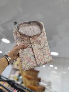 Trabajo de bordado de pollo en pura viscosa Reyon algodón Kurta pijama conjunto - Product Image 6