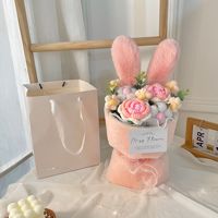 2025 Bouquet de Roses en Peluche pour la Saint-Valentin, la Fête des Mères, la Saison des Diplômes, et Cadeau d'Anniversaire – Bouquet de Jouets en Peluche Tricotés