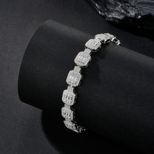 Bracelet en diamant moissanite artisanal de fournisseur indien pour femmes, bijoux élégants pour soirées cocktails, disponible à bon prix - Product Image 3