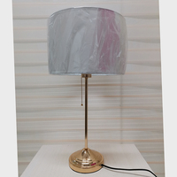 Lampe de table à base métallique rétro moderne, corps en fer simple, lampe de chevet pour salon, hôtel, chambre à coucher