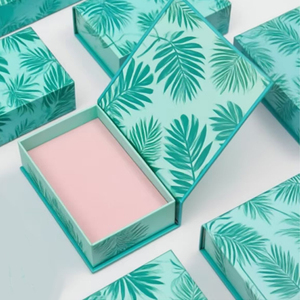 Caja de Papel Magnética Plegable Ecológica con Logotipo Personalizado e Inserto de Espuma para Empaque de Uñas Postizas - Product Image 6