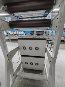 Panel de Fototerapia UVB de Banda Estrecha de 311 nm Tipo Carrito Kernel KN-4006BL3 para <span class=keywords><strong>Tratamiento</strong></span> Localizado de Vitiligo y Psoriasis en <span class=keywords><strong>Pies</strong></span> y Manos - Product Image 3