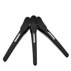 Ensemble d'outils de <span class=keywords><strong>coiffure</strong></span> Pro Antiheat 12 pcs/lot pinces de <span class=keywords><strong>coiffure</strong></span> en carbone antistatique pince de coupe de cheveux de Salon de T-12 pour outils de cheveux de barbier - Product Image 5
