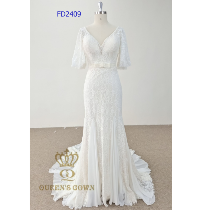 QUEENSGOWN Classic Lace Bridal Gown Embroidery