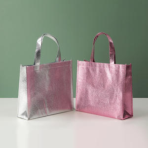 Venta al por mayor de bolsas de la compra de lujo no tejidas personalizadas laminadas de PP metálicas doradas y plateadas con logotipo - Product Image 4