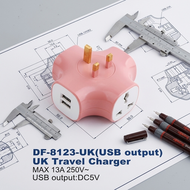 Portable Mini Extension Power Strip with 4 USB-C Ports 13A 3-4 Outlets ABS & Copper Material Electrical Plug Commercial Use