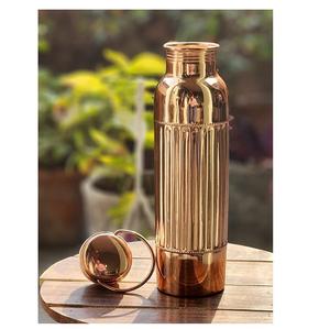Botella de cobre puro y gruesa fuerte con cuerpo libre de óxido para gimnasio, hogar, almacenamiento diario de agua y beneficios para la salud para exportación a granel - Product Image 1
