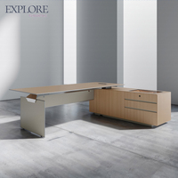 Bureau de direction moderne de luxe en MFC, modulaire, grand format, avec armoire de présentation en verre pour le bureau du PDG/du président