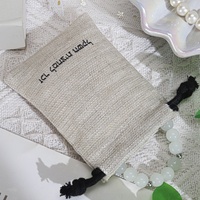 Pochette en jute de haute qualité avec cordon de serrage pour bracelet, montre, pièce de monnaie, petit sac cadeau en jute personnalisé pour bijoux