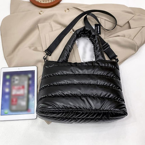 Bolso Tote Acolchado Personalizado para <span class=keywords><strong>Mujer</strong></span>, Bolso de Hombro Grande, Bolso de Mano Acolchado para Invierno, Bolso Tote de Hombro Acolchado para el Trabajo - Product Image 5