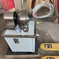 Industriële molen voor het drogen van bieten, gember, ui, knoflook, sinaasappel, citroen, banaan, gedroogde groenten, fruitpoeder, maalmachine