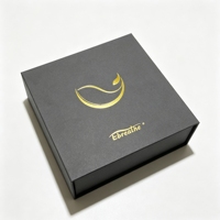 Boîte cadeau magnétique carrée en forme de livre en carton recyclé écologique, emballage rigide réutilisable et personnalisable