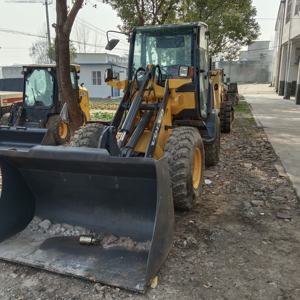 รถตักล้อยางขนาดเล็ก Volvo L20F มือสองจากสวีเดน - อุปกรณ์ขนย้ายวัสดุประสิทธิภาพสูง - Product Image 2