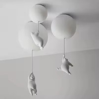 Lampe de plafond moderne en forme d'ours nordique avec abat-jour en verre, lustre LED en résine à économie d'énergie pour chambre d'enfant