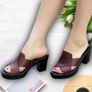 Sandales et mules d'été Gleibo tendance et confortables pour femme, talon compensé léger et équilibré, dessus en PU artificiel - Product Image 5