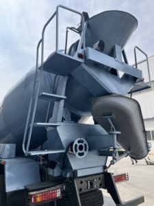 <span class=keywords><strong>Camion</strong></span> bétonnière Sinotruk Howo Shacman 6x4 10 roues 8m3 9m3 10m3 <span class=keywords><strong>12m3</strong></span> - Product Image 5