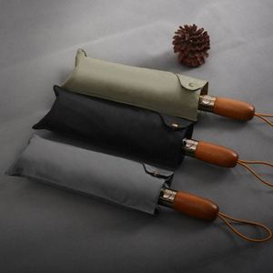 Parapluie d'affaires automatique pliable avec poignée en bois - Coupe-vent noir UPF50+ - Product Image 1