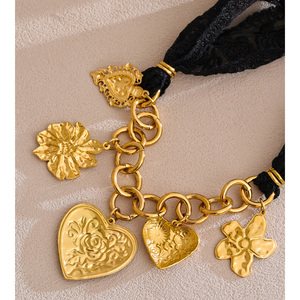 JINYOU 4699 Collar de Estilo Imperial con <span class=keywords><strong>Encaje</strong></span> Negro y Cadena de Acero Inoxidable con Colgante de Corazón de Metal Chapado en Oro - Product Image 4