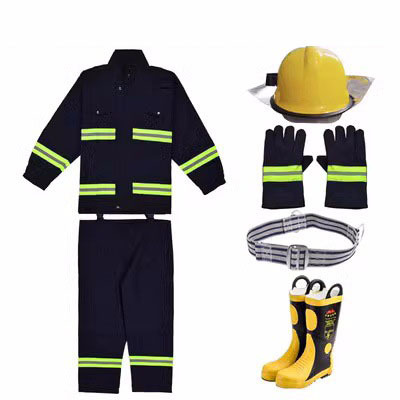 Ensemble de protection (casque standard + bottes à embout acier)
