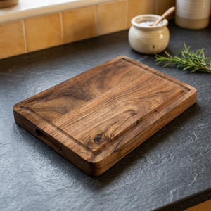 Planche à découper en bois rustique rectangulaire avec poignée, planche de préparation alimentaire pour la cuisine, planche de service pour la maison et les restaurants - Product Image 2